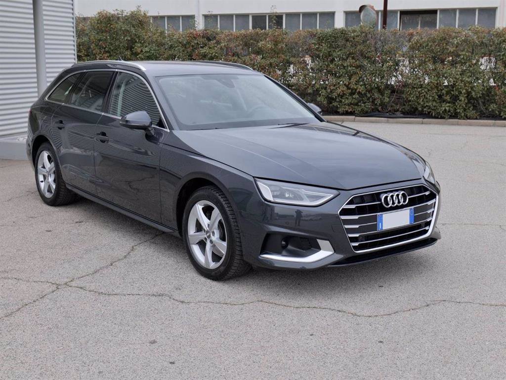 AUDI A4 Avant 2.0 (30) Tdi 136cv S-tr. Business Advanced