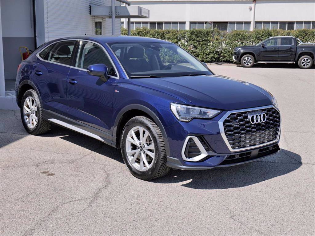 AUDI Q3 Sportback 2.0 (35) Tdi Quattro 150cv S-tr. S-line