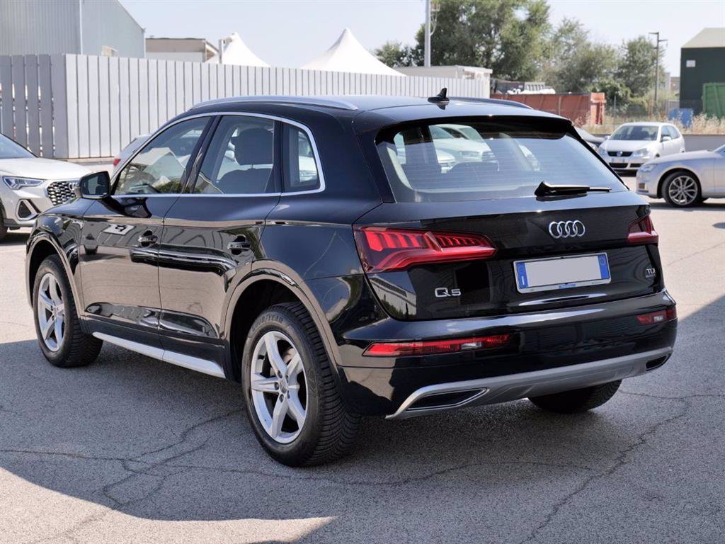 AUDI Q5 2.0 (40) Tdi Quattro 190cv S-tr. Business Sport