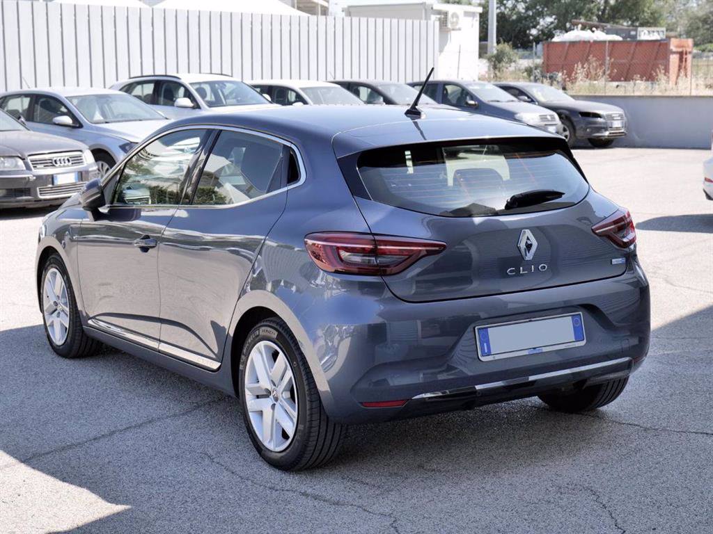 RENAULT Clio 1.6 E-Tech hybrid Intens 140cv aut.