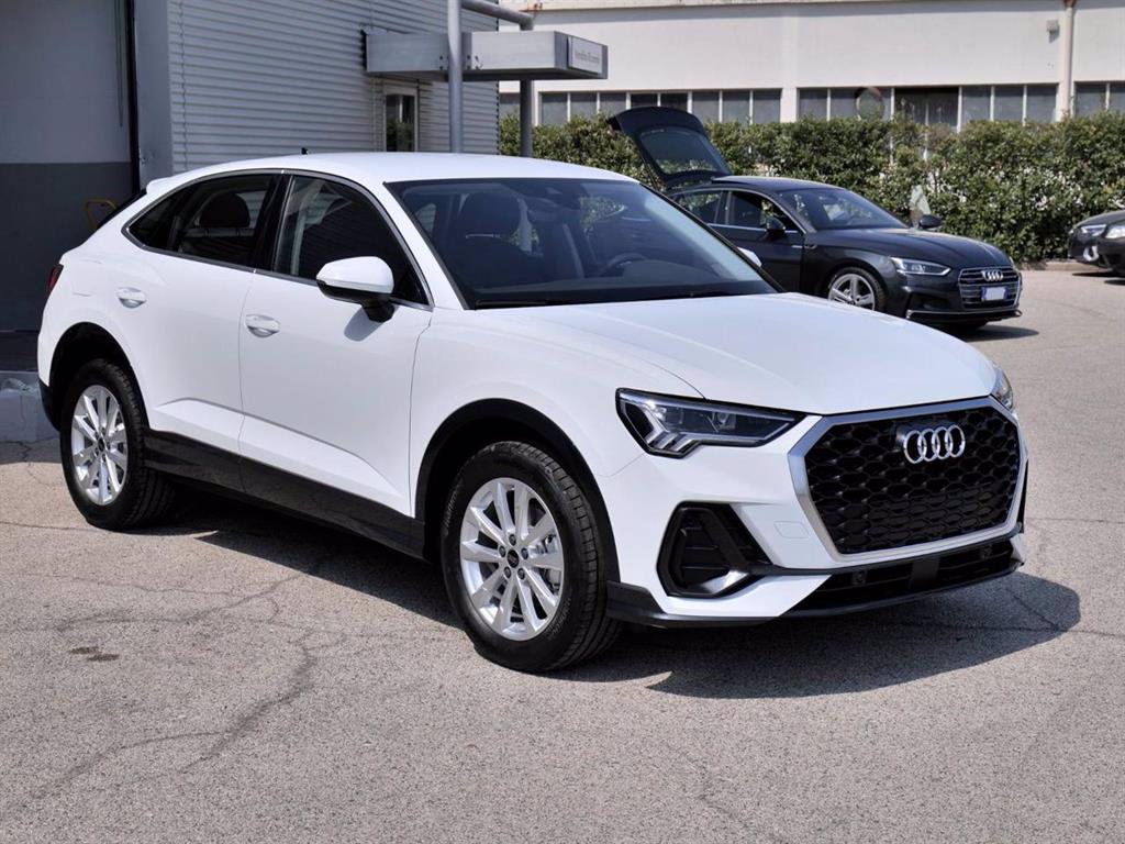 AUDI Q3 Sportback 2.0 (35) Tdi 150cv S-tr. Business Plus