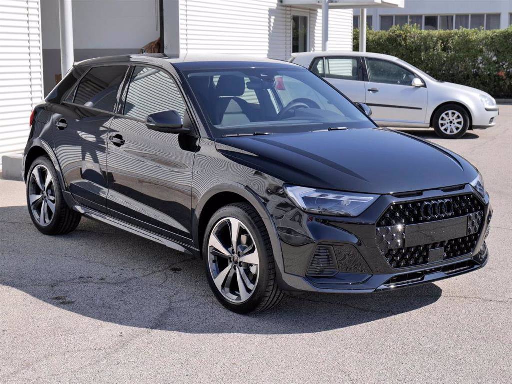 AUDI A1 Allstreet 1.0 (30) Tfsi 110cv S-tr. Id. Contrast