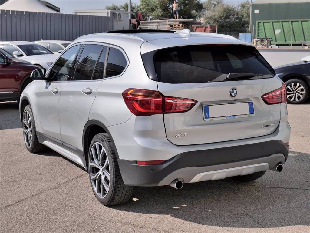 BMW X1 sDrive18d xLine aut. (Open Sky)