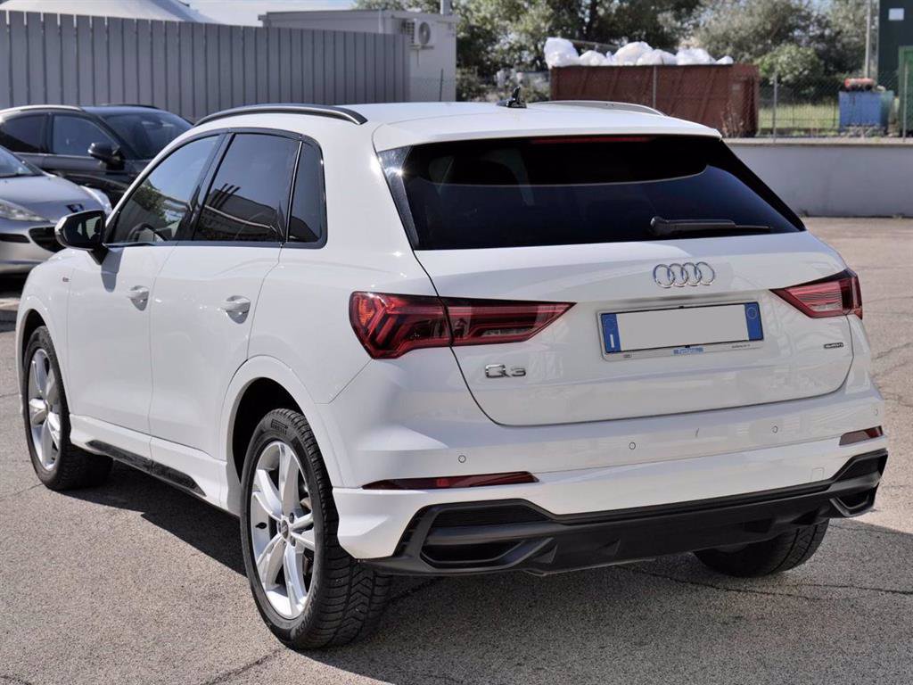 AUDI Q3 2.0 (40) Tdi Quattro 200cv S-tr. S-line edition