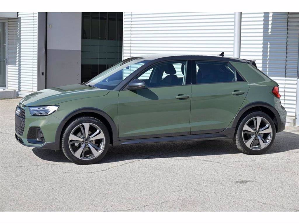 AUDI A1 Allstreet 1.0 Tfsi 110cv S-tr. Identity Contrast